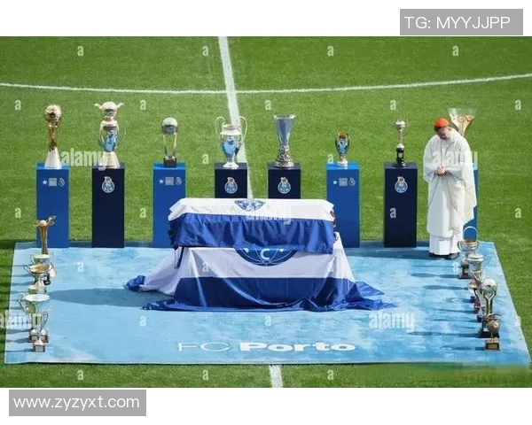 去年足球界悲痛一刻哪位传奇明星离世引发全球哀悼